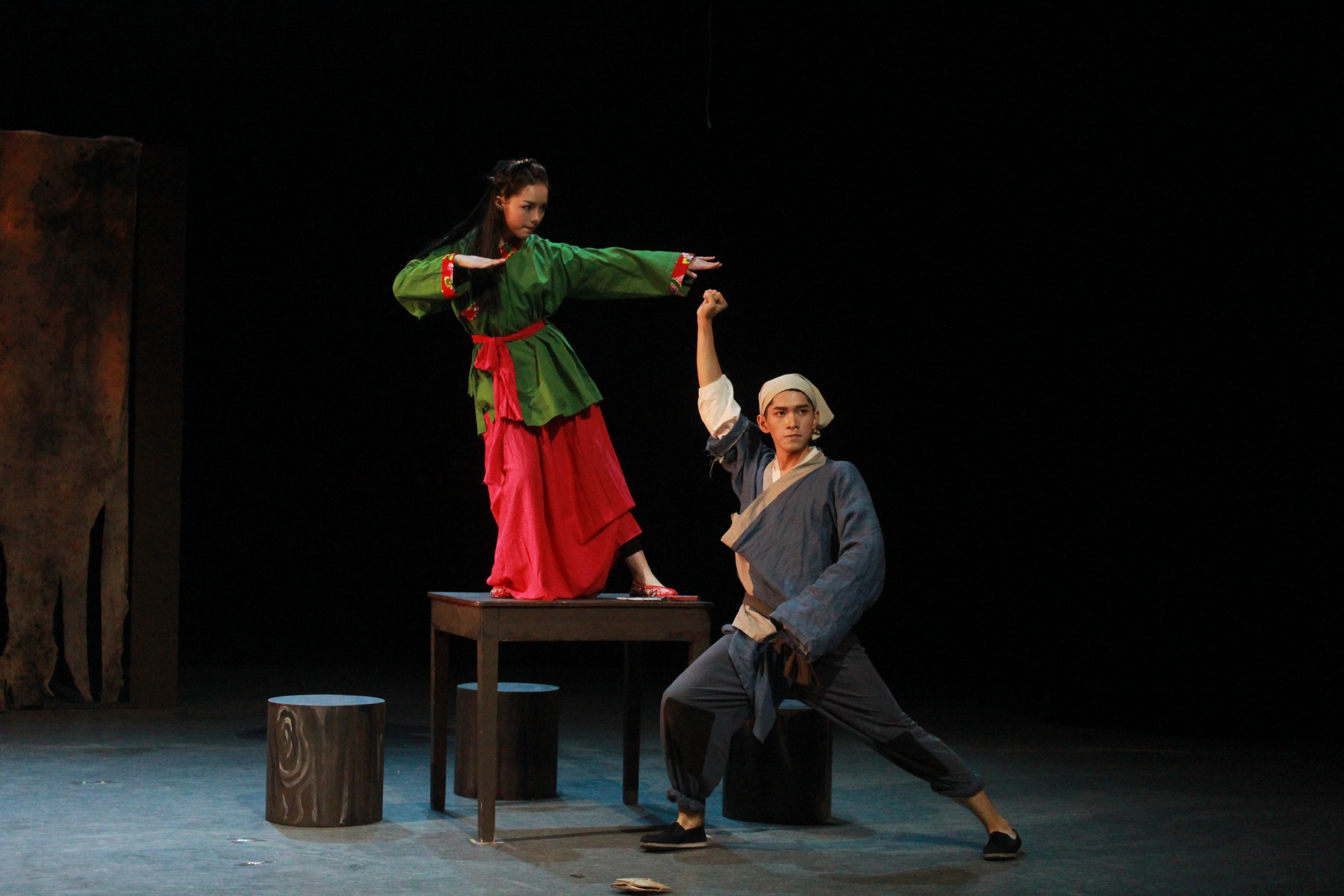 戏剧系上演经典剧作《暗恋桃花源》