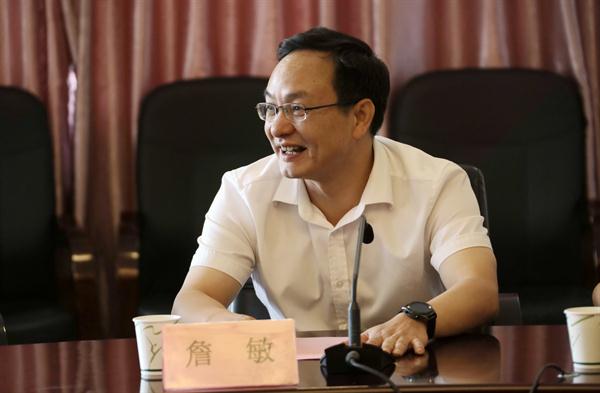 詹敏表示,近几年滨江取得了较大发展,每年大学生到滨江就业超过25000