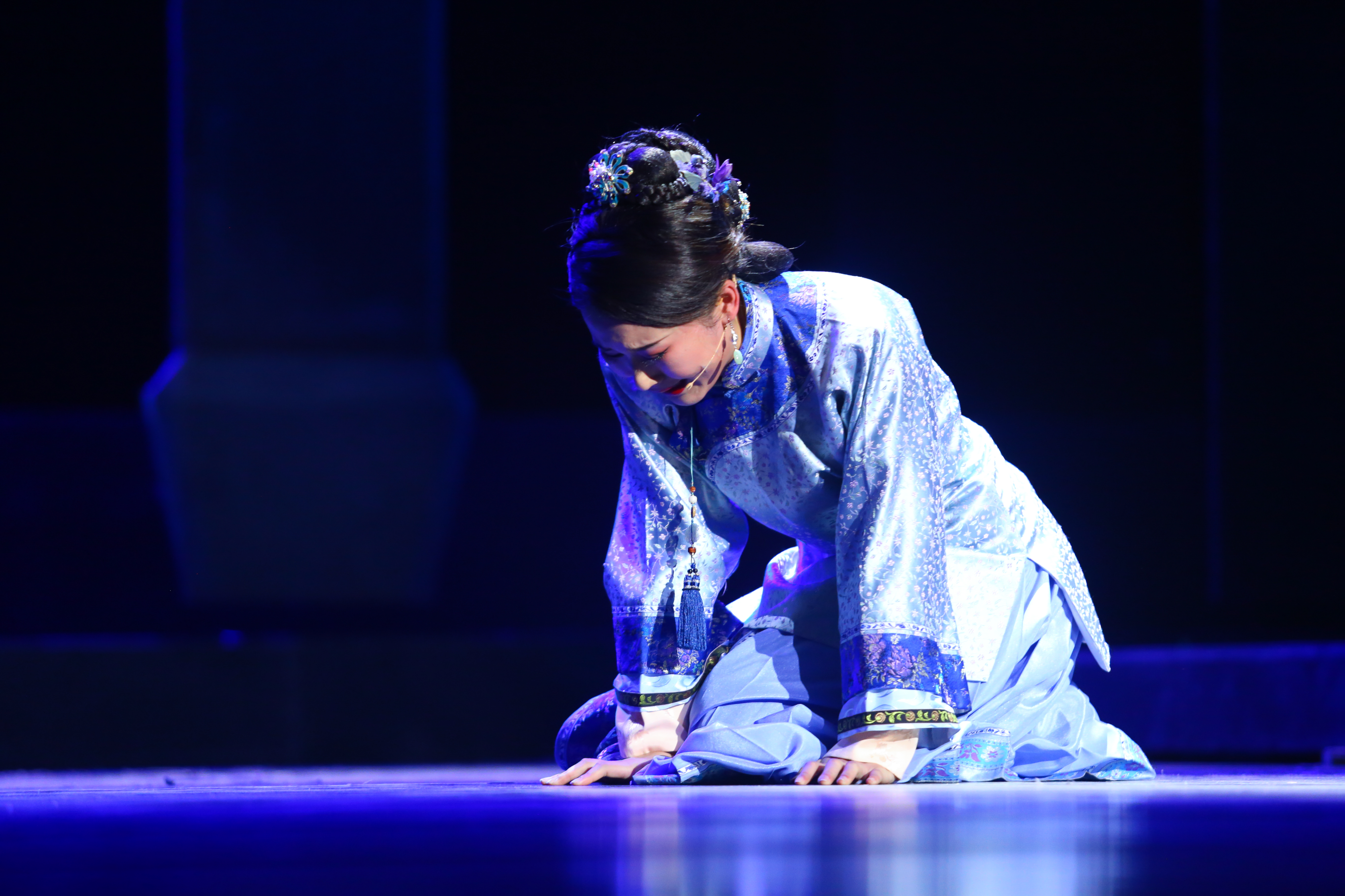 戏剧系戏剧影视表演专业15级毕业剧目《茶人杭天醉》精彩上演