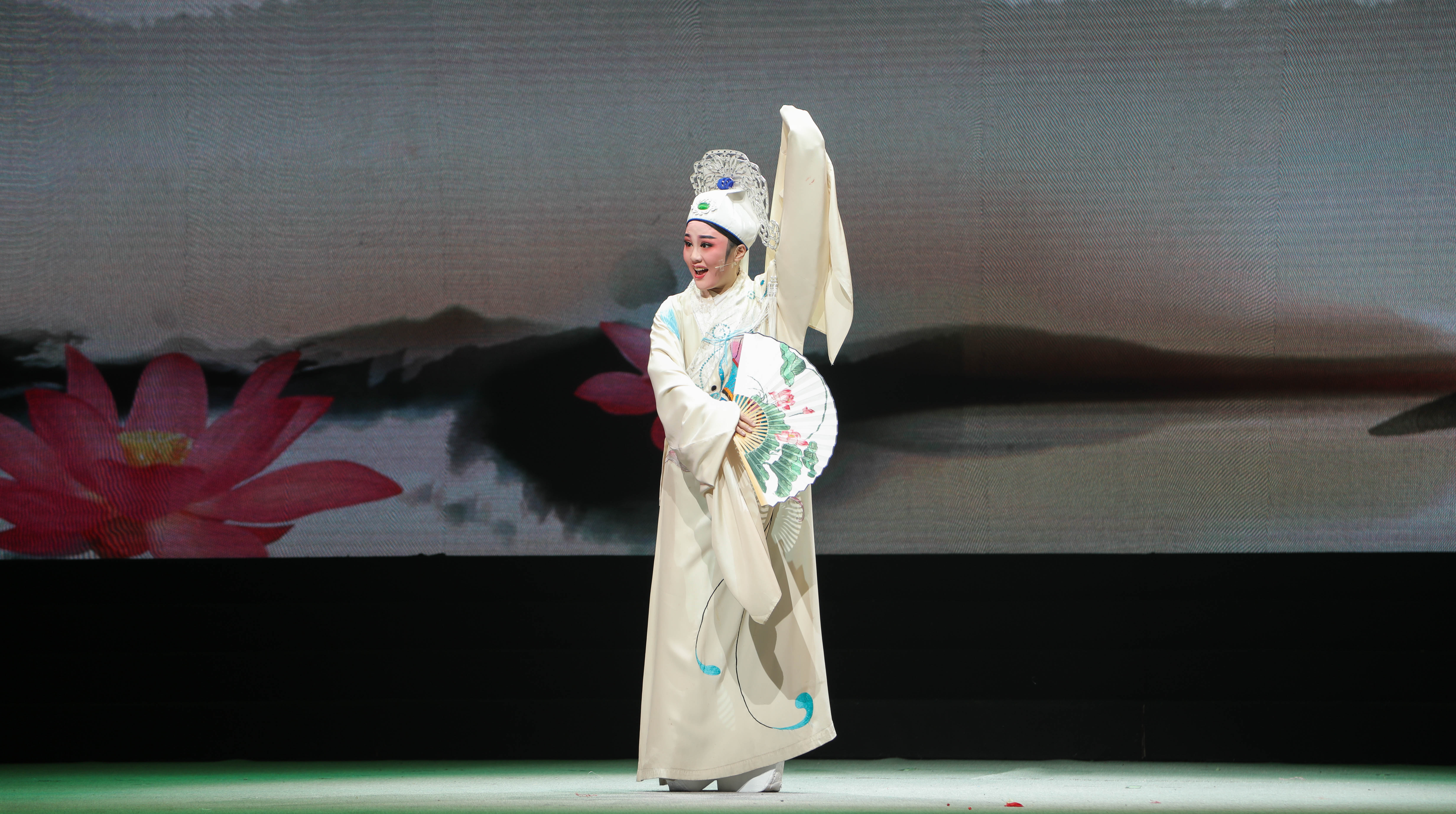 戏剧系14越剧一贯班作《越61行》毕业汇报演出