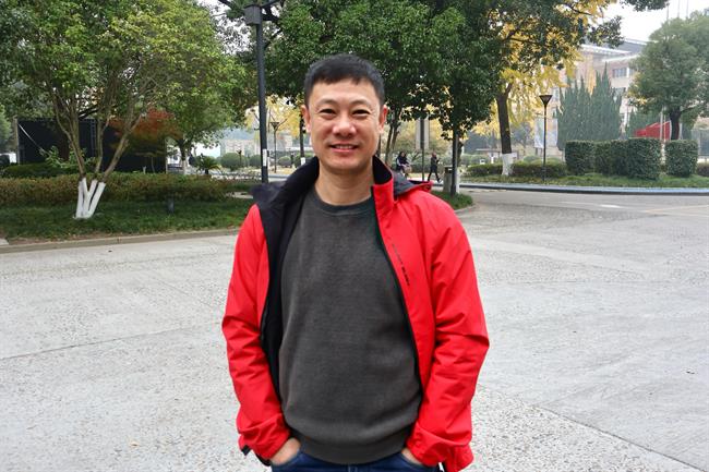 郑建徳.jpg 郑建徳.jpg