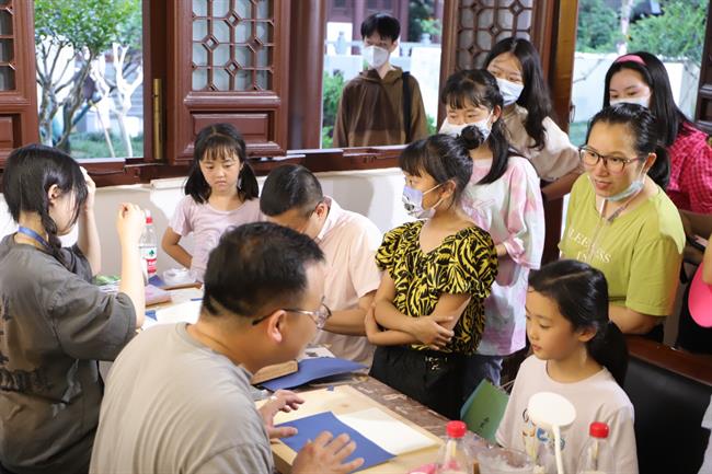 杭州奇妙夜-古籍装裱.jpg 杭州奇妙夜-古籍装裱.jpg