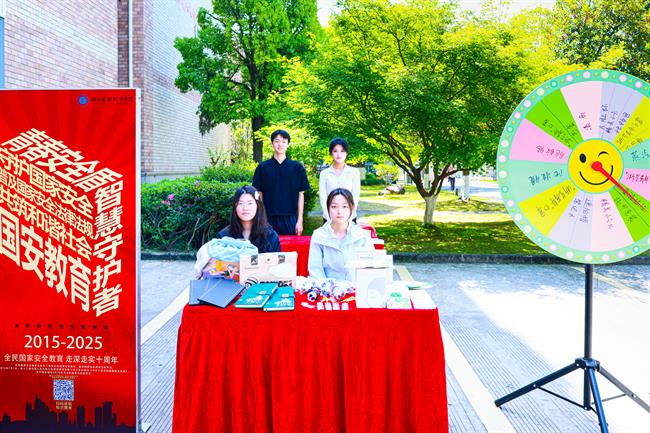 现场活动_副本.jpg 现场活动_副本.jpg