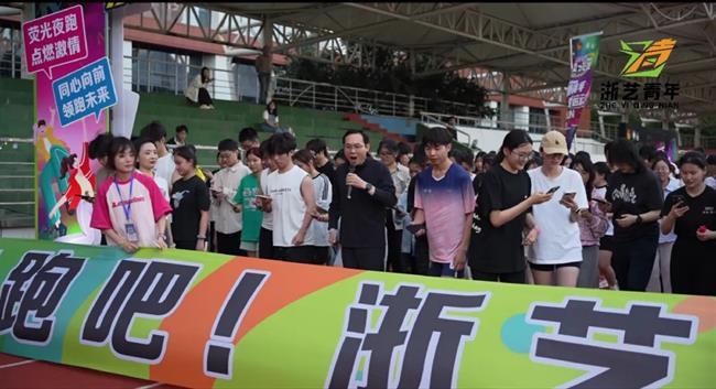 e6d2f70d32590b9e6969b04ccfa4fb57-sz_1886989.jpg e6d2f70d32590b9e6969b04ccfa4fb57-sz_1886989.jpg