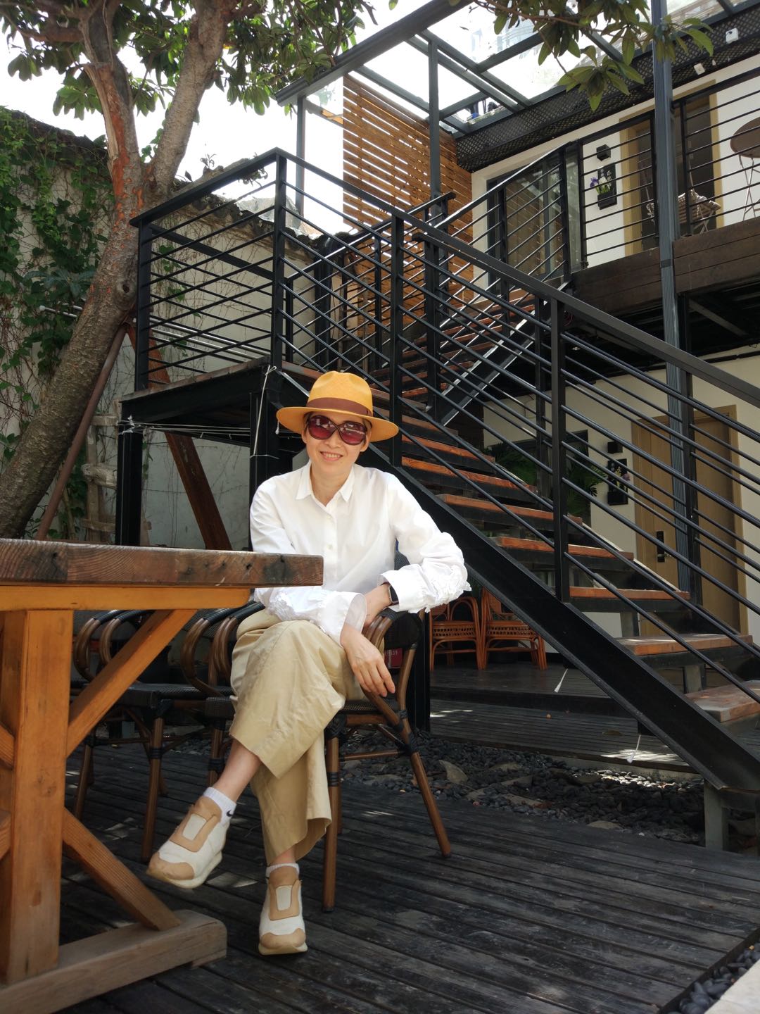 美术系李雪芬2.jpeg 美术系李雪芬2.jpeg