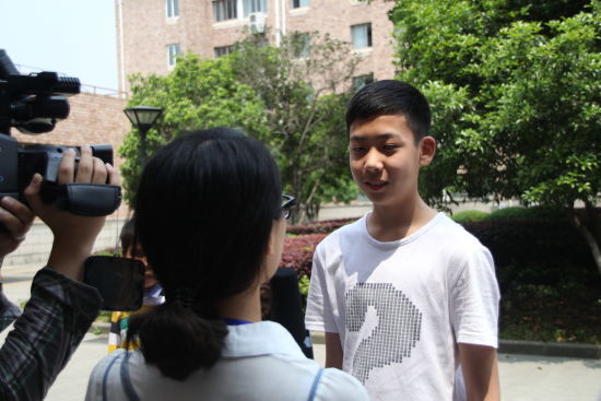 十八阿哥黄作灿接受采访 摄影:厉定国