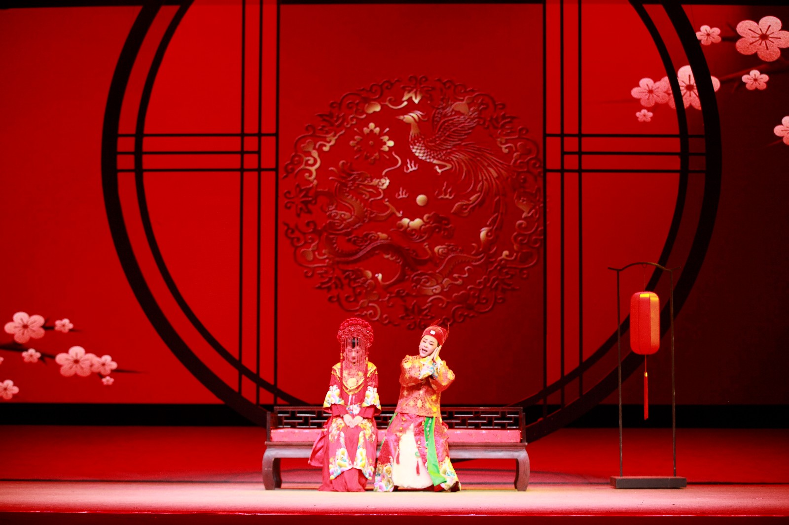 浙江京昆艺术中心   《一缕麻·洞房》 表演样式越剧主要演员徐铭